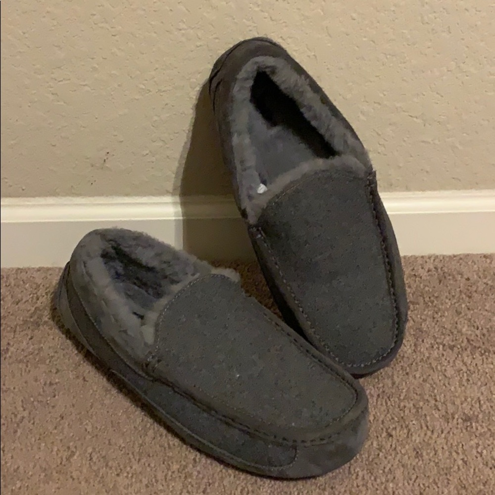 Men’s UGG Ascot Moccasin Shoes/Slippers